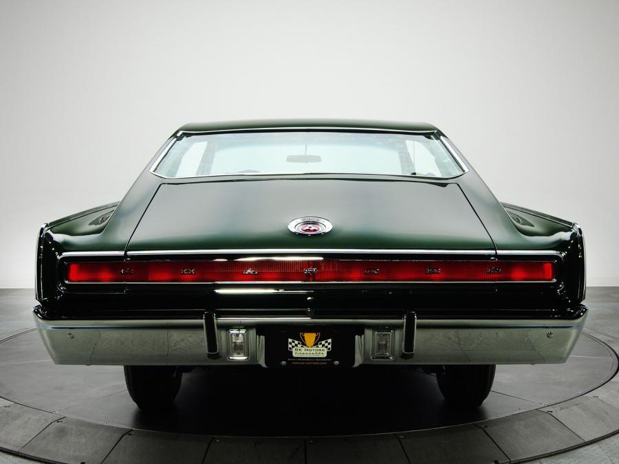  Dodge Charger R/T 426 Hemi 1967 года  (фото 6 из 12)